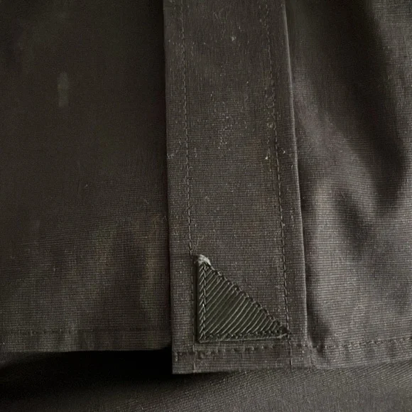 Untuckit black men’s Button Down Shirt size L - Picture 6 of 6